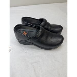 Dansko Women's XP 2.0 Tooled Professional Clog-Size 37EU/6.5 -7US